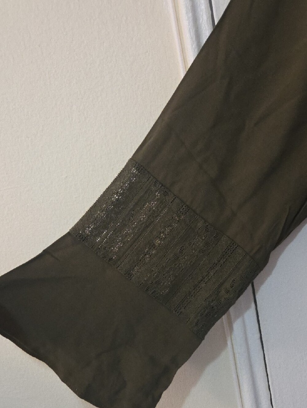 Olive Green Lace-Inset Cottagecore Peasant V-Neck Women's Top Large NWT - Picture 5 of 12